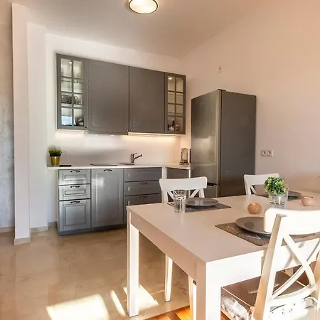 아파트 Kolobrzegu 60 Premium Floor Taras Od Strony Parku 1 Min Do Plazy Widok Na Morze