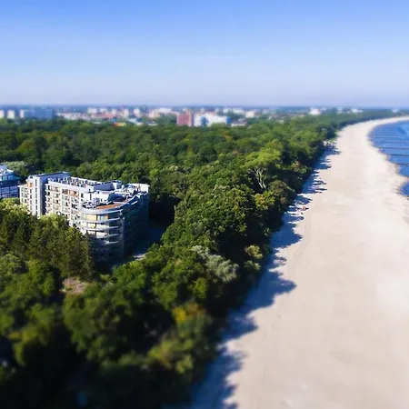 아파트 Kolobrzegu 60 Premium Floor Taras Od Strony Parku 1 Min Do Plazy Widok Na Morze