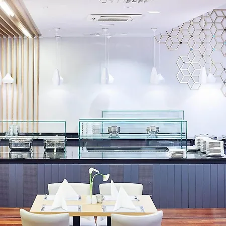 Kolobrzegu 60 Premium Floor Taras Od Strony Parku 1 Min Do Plazy Widok Na Morze 코워브제크